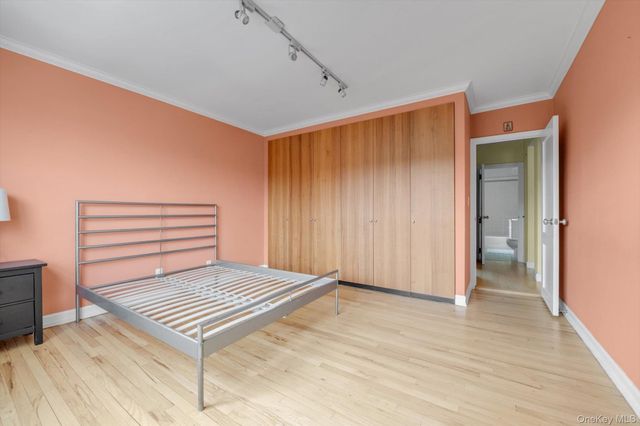 78-42 Main Street 3J, Flushing, NY 11747