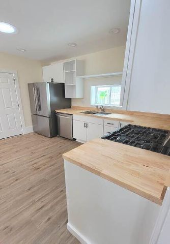 260 Fremont Street, Manistee, MI 49660