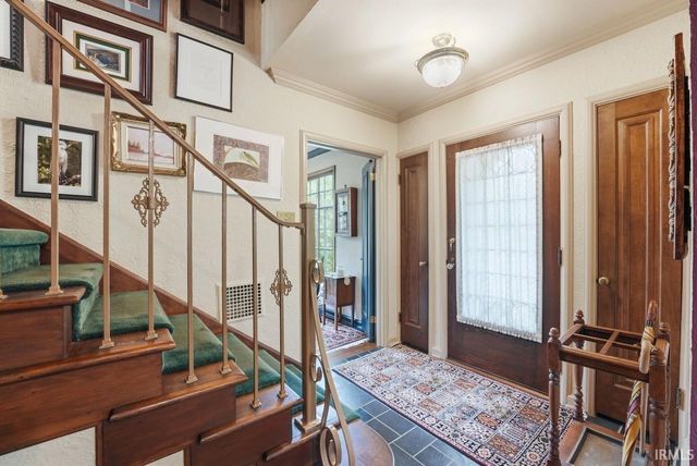2245 W Warwick Road, Muncie, IN 47304