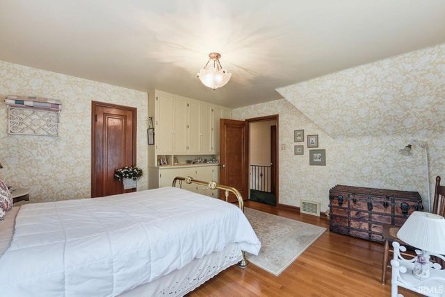 2245 W Warwick Road, Muncie, IN 47304