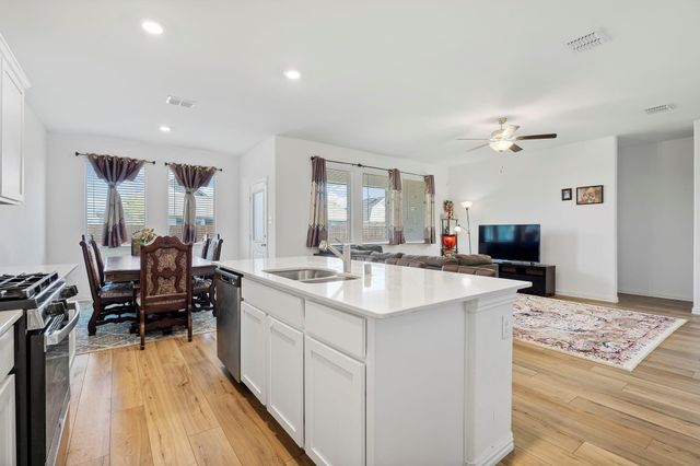 1713 Lake Grove Drive, Little Elm, TX 75068