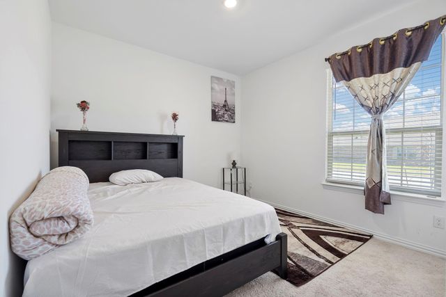 1713 Lake Grove Drive, Little Elm, TX 75068