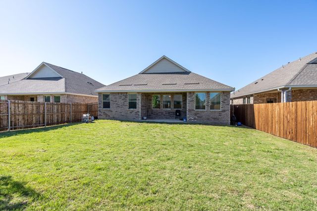 1713 Lake Grove Drive, Little Elm, TX 75068