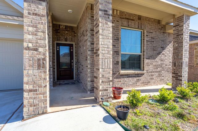 1713 Lake Grove Drive, Little Elm, TX 75068