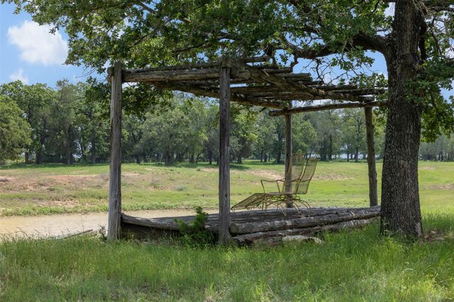1016 County Road 306, Rockdale, TX 76567