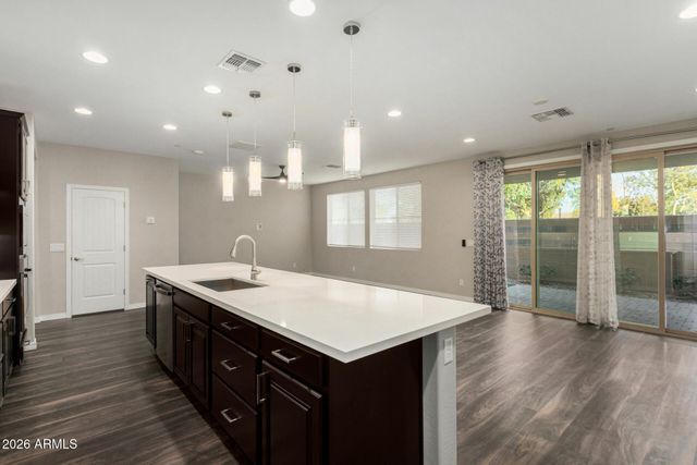 1861 S FOLLETT Way, Gilbert, AZ 85295