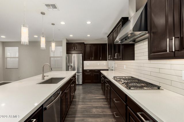 1861 S FOLLETT Way, Gilbert, AZ 85295