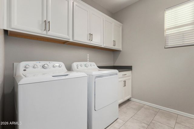 1861 S FOLLETT Way, Gilbert, AZ 85295