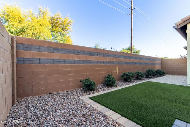 1861 S FOLLETT Way, Gilbert, AZ 85295