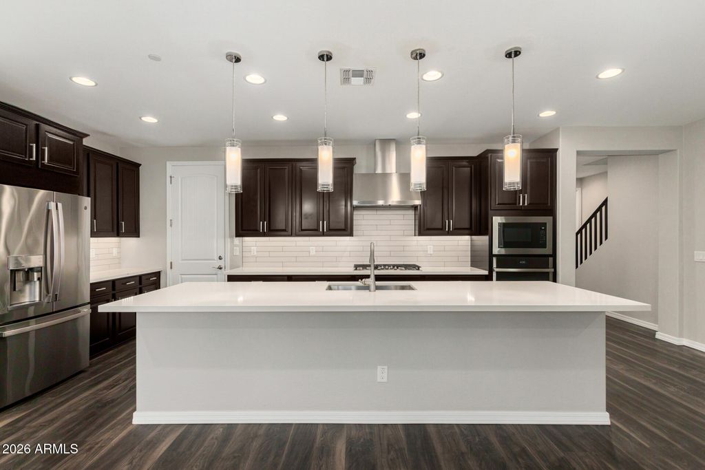 1861 S FOLLETT Way, Gilbert, AZ 85295