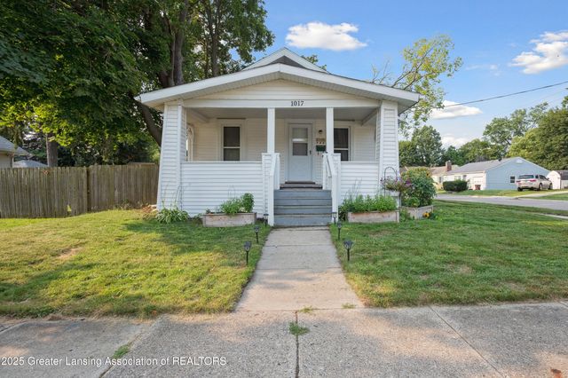 1017 W Barnes Avenue, Lansing, MI 48910