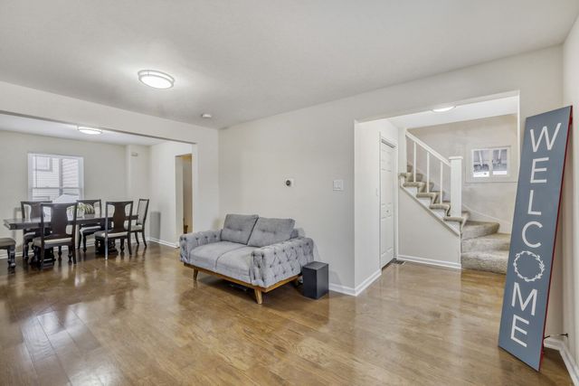 245 Whitehall Avenue, Northlake, IL 60164