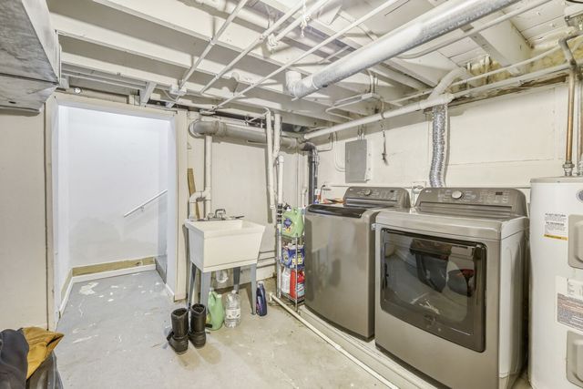 245 Whitehall Avenue, Northlake, IL 60164