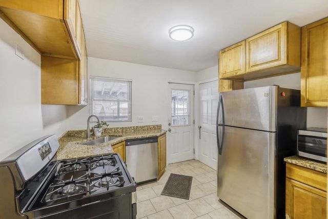 245 Whitehall Avenue, Northlake, IL 60164