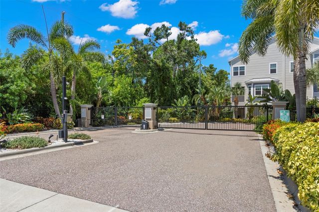 5918 ANCHORAGE WAY S, St Petersburg, FL 33712