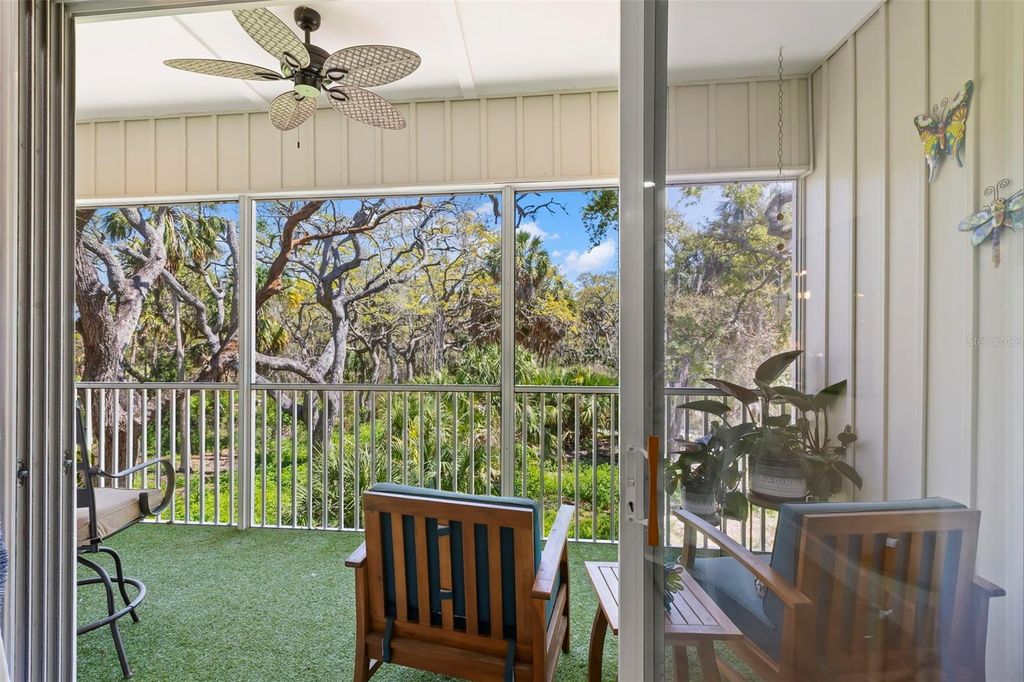 Image 13 of property listing at 5918 ANCHORAGE WAY S, St Petersburg, FL 33712