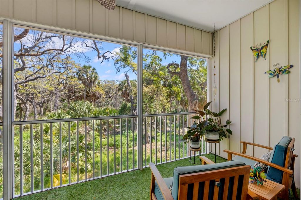 Image 14 of property listing at 5918 ANCHORAGE WAY S, St Petersburg, FL 33712