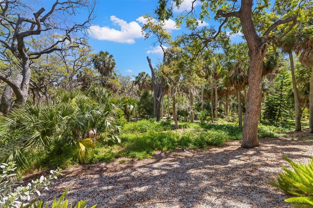 Image 39 of property listing at 5918 ANCHORAGE WAY S, St Petersburg, FL 33712