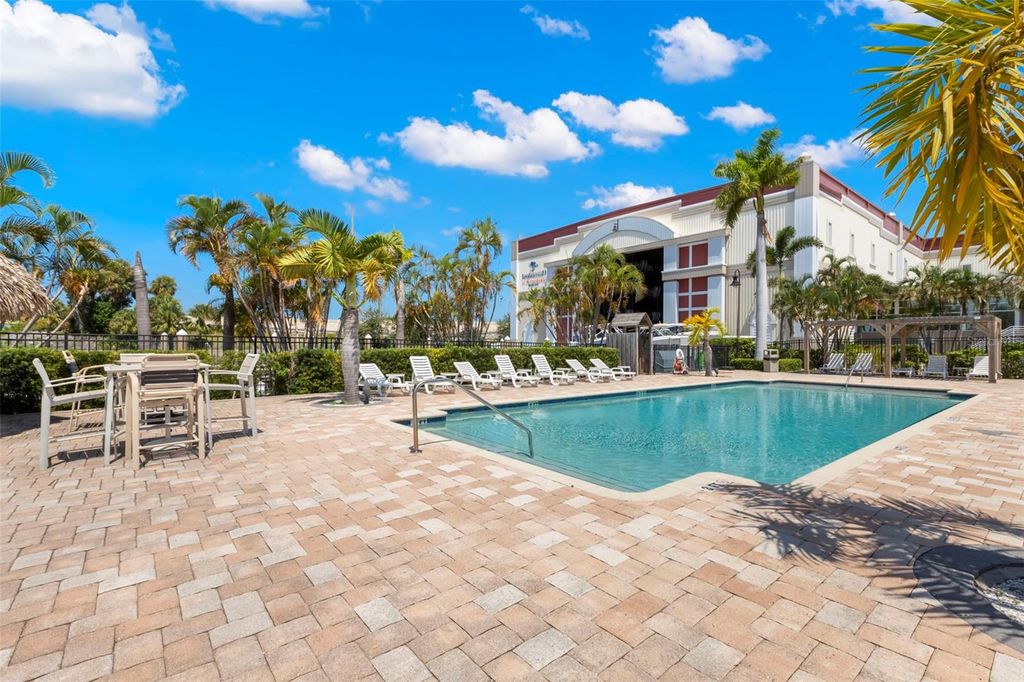 Image 55 of property listing at 5918 ANCHORAGE WAY S, St Petersburg, FL 33712