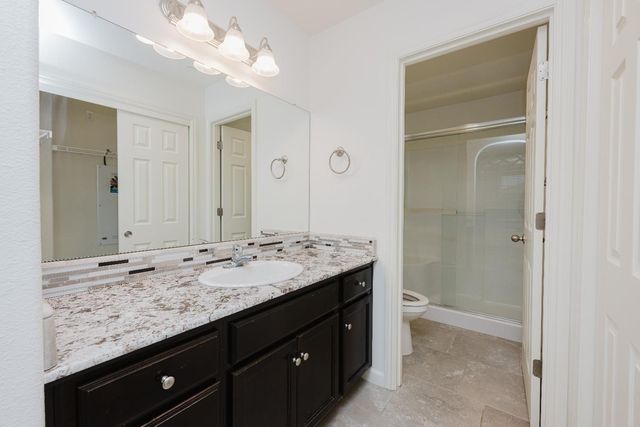 3762 Savant Ln, Clovis, CA 93619