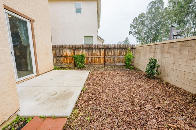 3762 Savant Ln, Clovis, CA 93619