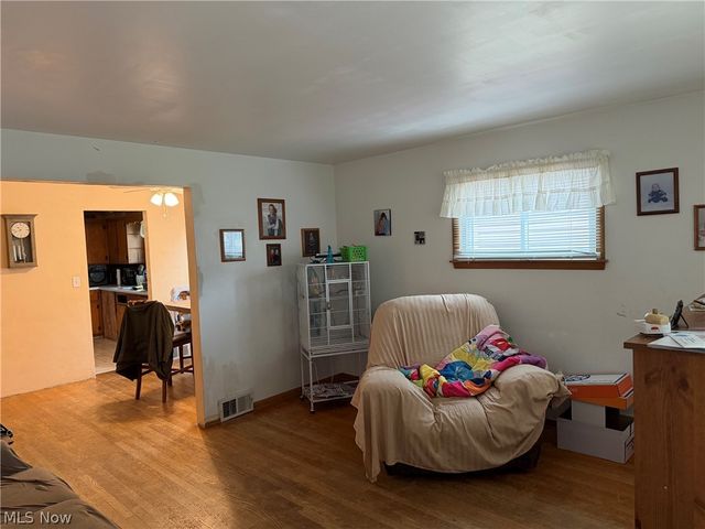 1546 Meadowbrook, Youngstown, OH 44514
