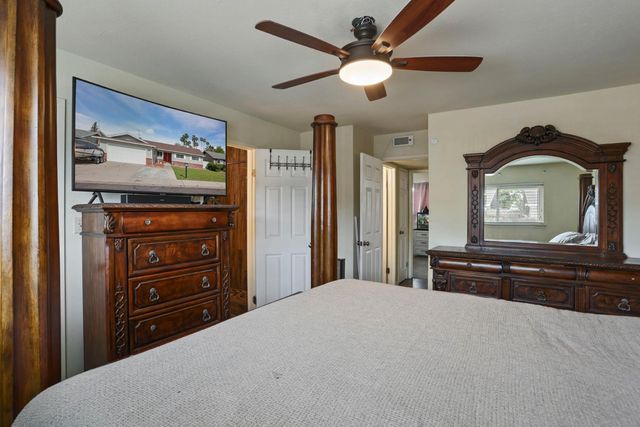 8120 Independence Ave, Stockton, CA 95209