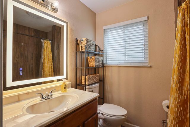 8120 Independence Ave, Stockton, CA 95209