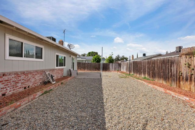 8120 Independence Ave, Stockton, CA 95209