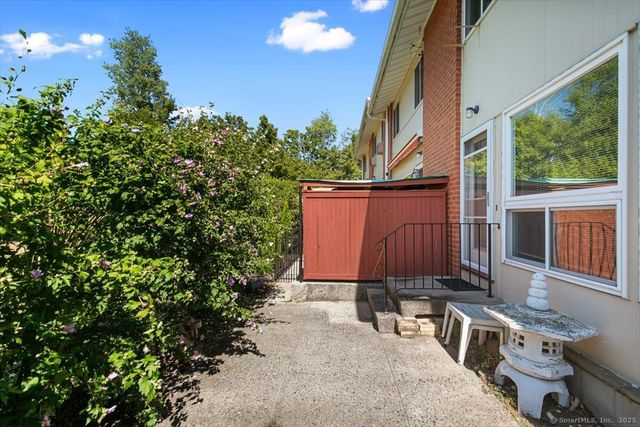 219 Centerbrook Road, Hamden, CT 06518