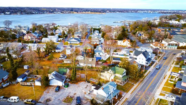 909 Arnold Avenue, Point Pleasant, NJ 08742