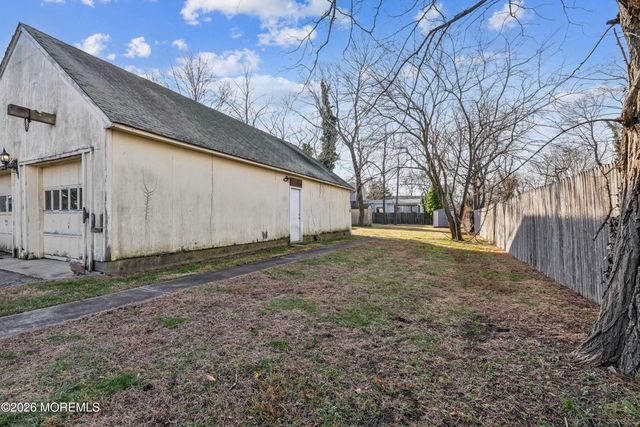 909 Arnold Avenue, Point Pleasant, NJ 08742