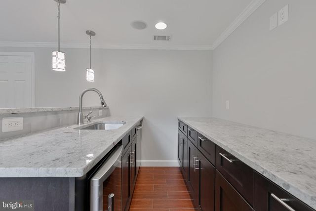 3911 EGAN DR, Fairfax, VA 22030