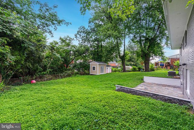 3911 EGAN DR, Fairfax, VA 22030