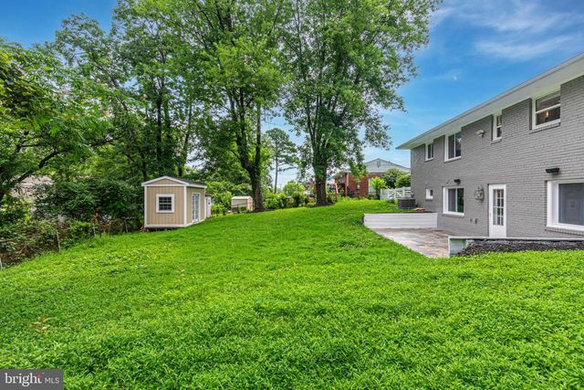 3911 EGAN DR, Fairfax, VA 22030