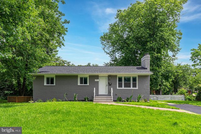 3911 EGAN DR, Fairfax, VA 22030