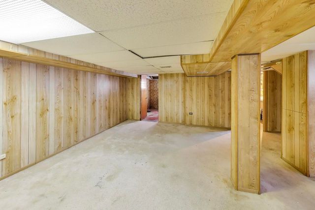 9637 S Wood Street, Chicago, IL 60643