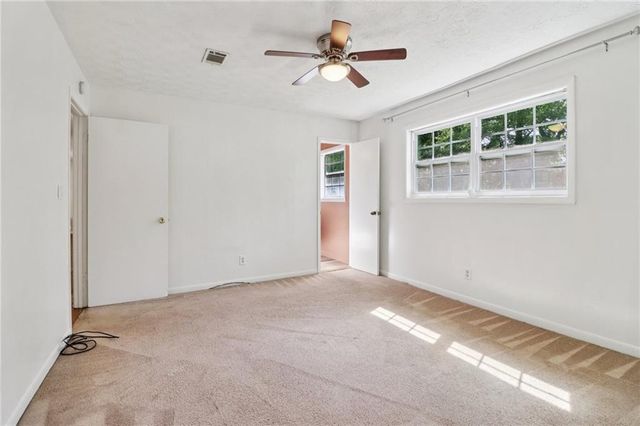 2344 Chestnut Log Place, Lithia Springs, GA 30122