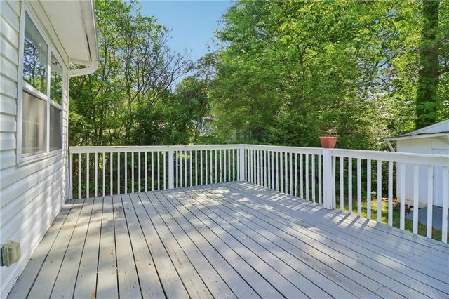 2344 Chestnut Log Place, Lithia Springs, GA 30122