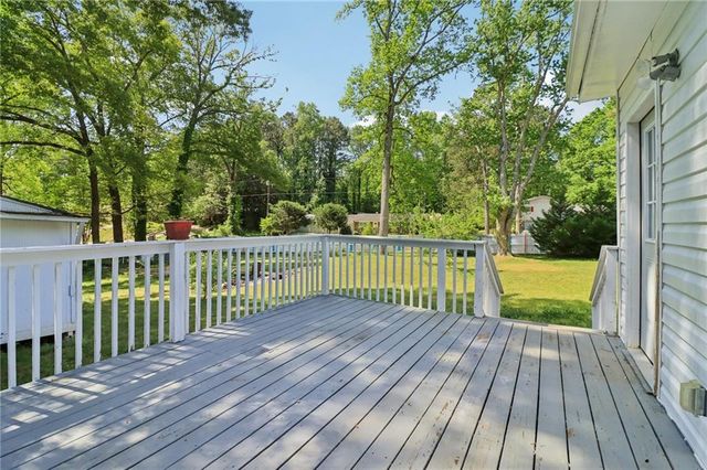 2344 Chestnut Log Place, Lithia Springs, GA 30122