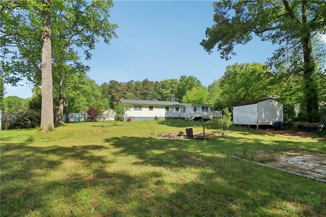 2344 Chestnut Log Place, Lithia Springs, GA 30122