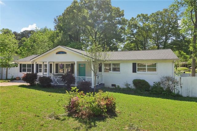 2344 Chestnut Log Place, Lithia Springs, GA 30122