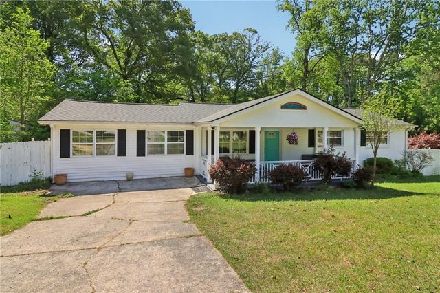 2344 Chestnut Log Place, Lithia Springs, GA 30122