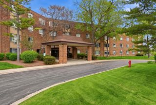 1500 Robin Circle 205, Hoffman Estates, IL 60169