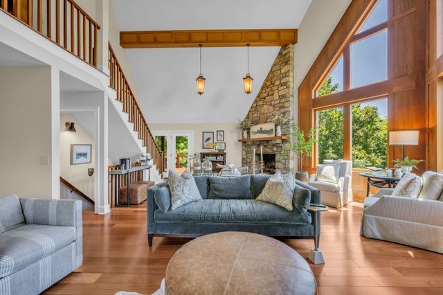 4059 Jimmy Gray Robinson Rd, Williamsport, TN 38487