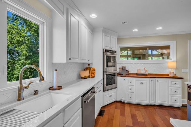 4059 Jimmy Gray Robinson Rd, Williamsport, TN 38487
