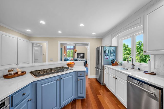 4059 Jimmy Gray Robinson Rd, Williamsport, TN 38487