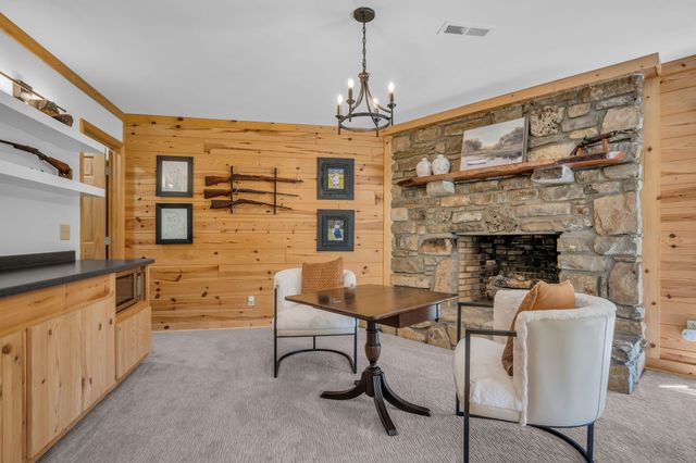 4059 Jimmy Gray Robinson Rd, Williamsport, TN 38487