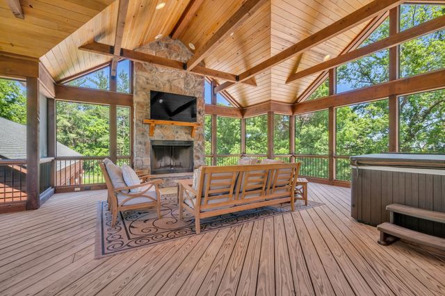 4059 Jimmy Gray Robinson Rd, Williamsport, TN 38487