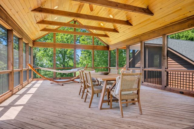 4059 Jimmy Gray Robinson Rd, Williamsport, TN 38487
